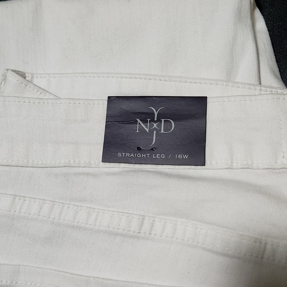 NYDJ Rhinestone Pockets Straight Leg - Picture 4 of 13